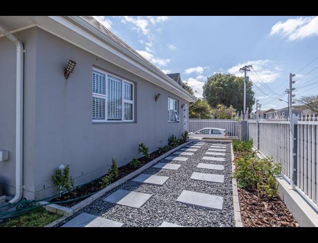 3 BEDROOM HOUSE FOR SALE IN HEATHFIELD